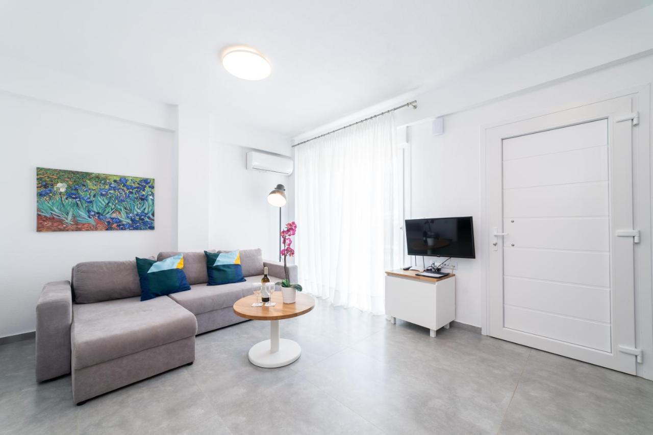 Dionysos Residential Complex Appartement Ofrínion Buitenkant foto