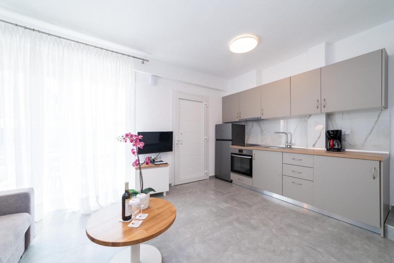 Dionysos Residential Complex Appartement Ofrínion Buitenkant foto