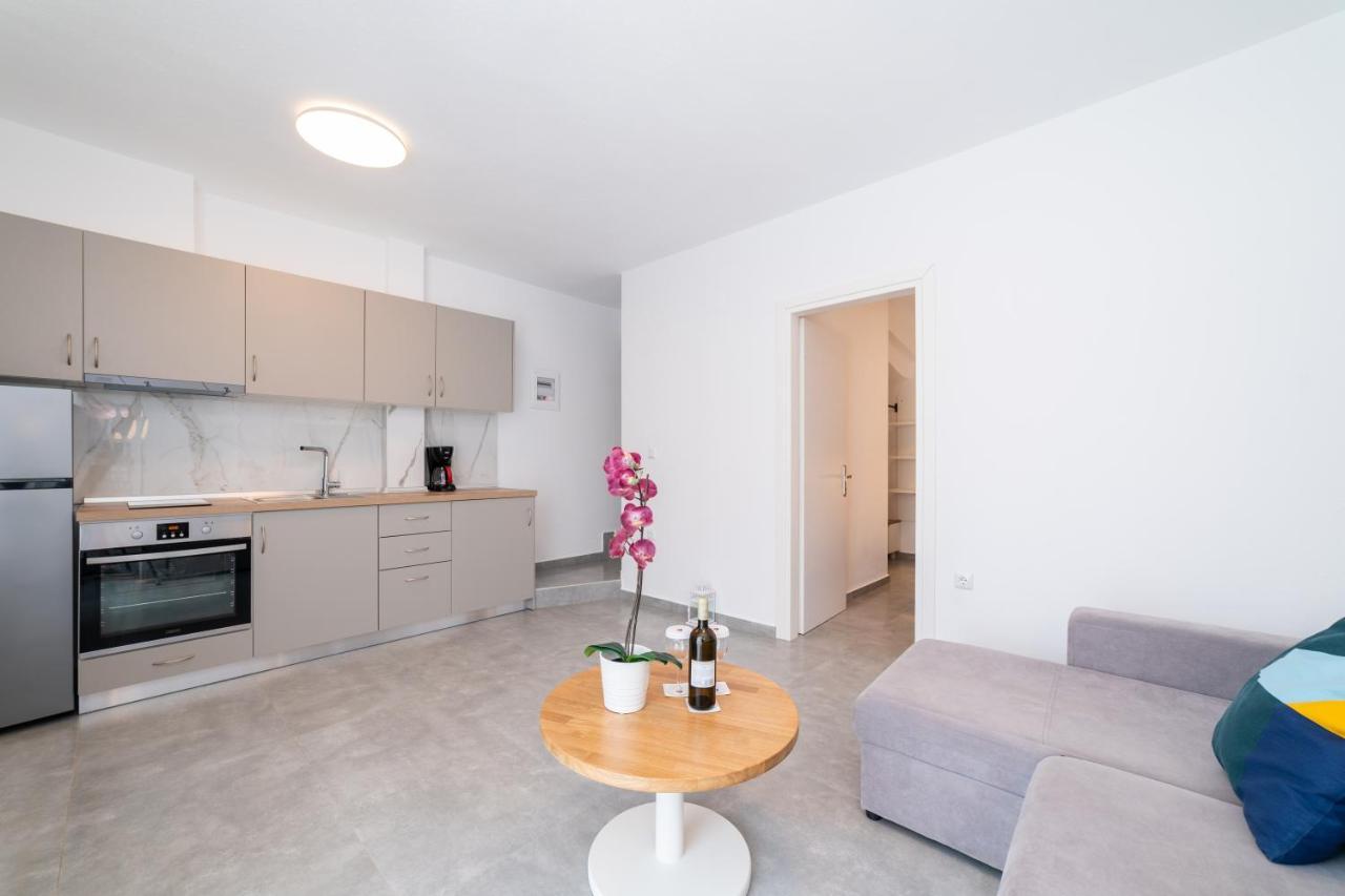 Dionysos Residential Complex Appartement Ofrínion Buitenkant foto